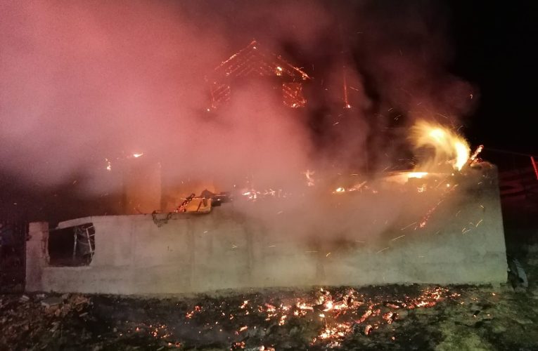 Incendiu la o casă din localitatea Preoteasa, Comuna Valcău de Jos