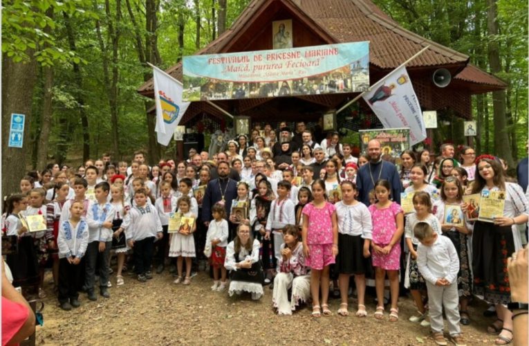 Sute de copii au participat la Festivalul de Pricesne Mariane ,,Maică, Pururea Fecioară” ediția a XI-a