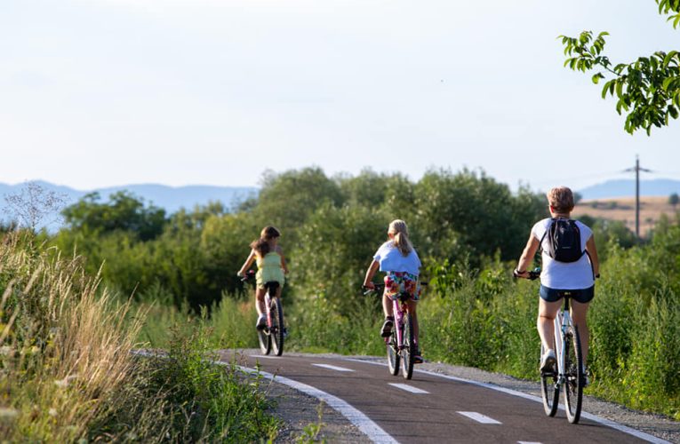 Primăria Municipiului Zalău va amenaja, cu fonduri europene, piste de biciclete pe traseul cursurilor de apă din oraș