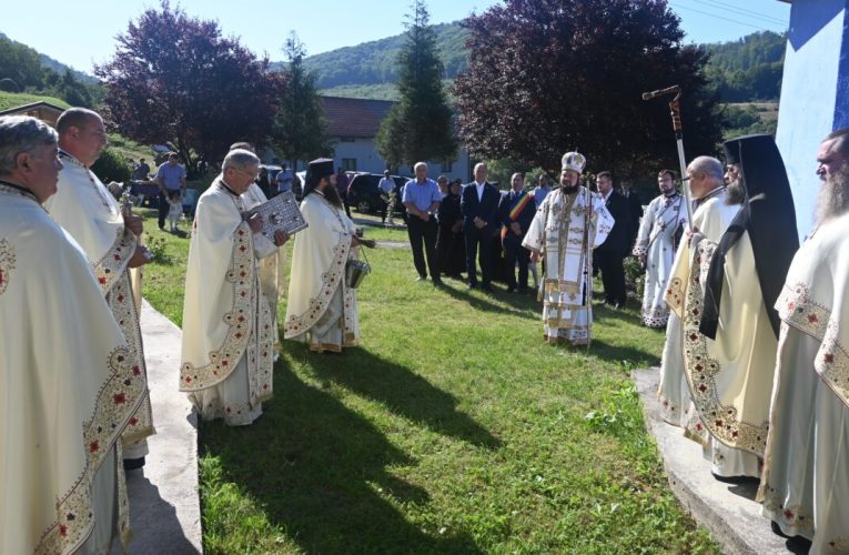 Episcopul Sălajului, PS Petroniu, a resfințit noua biserică a Mănăstirii Bălan