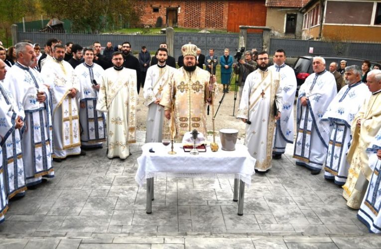 Episcopul Sălajului Petroniu a sfințit biserica din satul Sici