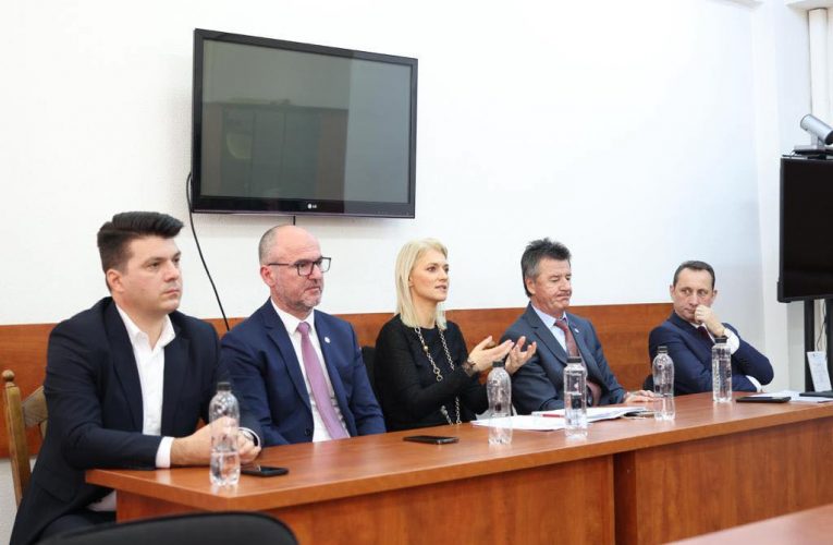 Secretarul de Stat Bogdan Ilea, alături de ministrul Justiției, în vizită oficială în Maramureș