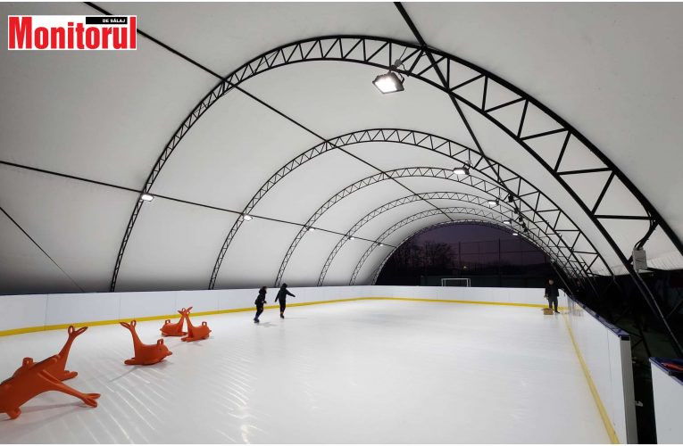 VIDEO| Singurul patinoar ecologic deschis în Sălaj este la Divino Zalău