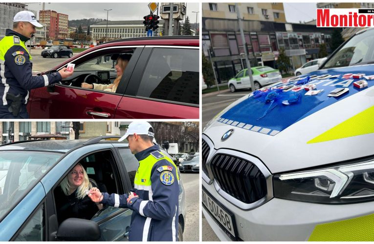 Polițiștii din cadrul Serviciului Rutier au împărțit mărțișoare doamnelor din trafic