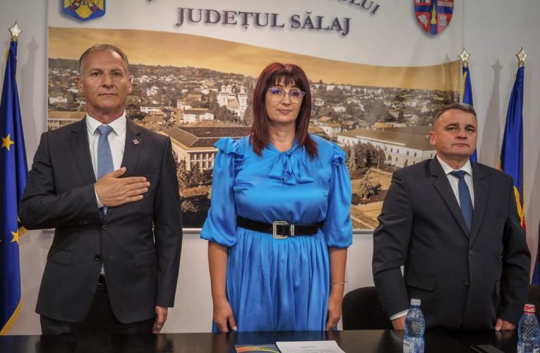 Adriana Sabou a depus jurământul de învestitură în funcţia subprefect al județului Sălaj