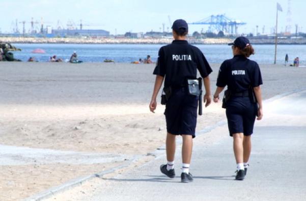 Cinci poliţişti din Sălaj detaşaţi pe litoral la măsuri de ordine