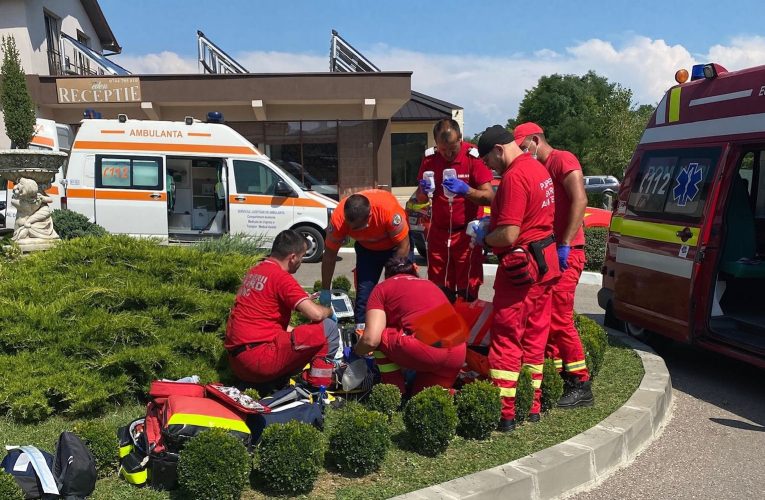 O persoană găsită în stop cardio-respirator, a fost salvată de un turist din Jibou