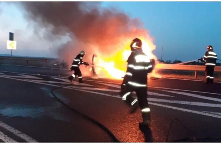 Autoturism cuprins de flăcări pe Autostrada Transilvania – A3