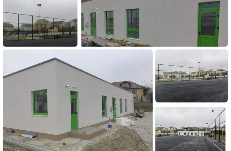 Avansează lucrările la noul teren de sport multifuncțional din incinta Stadionului Municipal