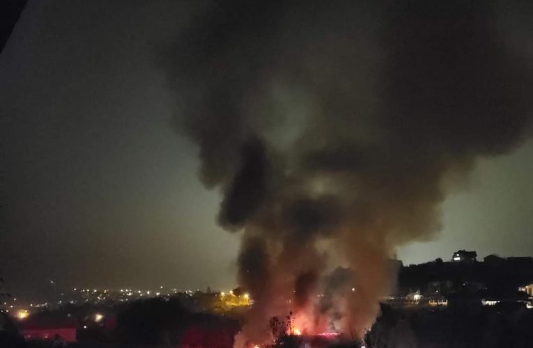 Incendiu devastator la o casă din municipiul Zalău