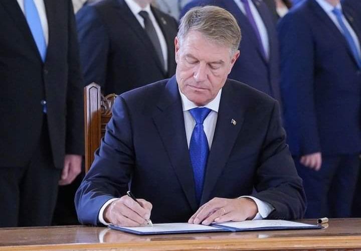 Oficial: Persoanele condamnate nu pot candida la alegeri