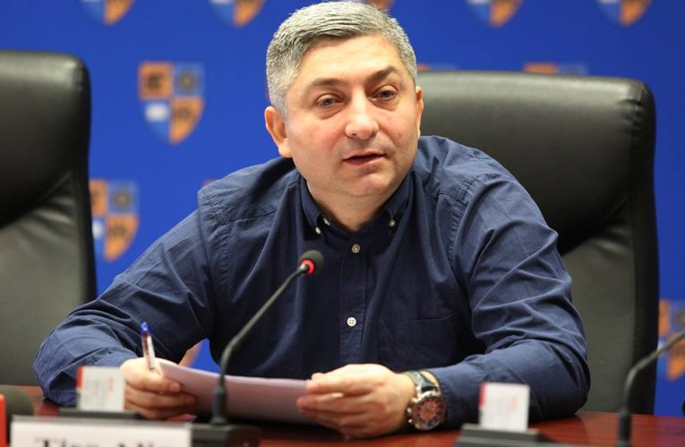 Șeful județului Cluj, Alin Tișe, dă vina pe sălăjeni că „aglomerează” sistemul sanitar clujean