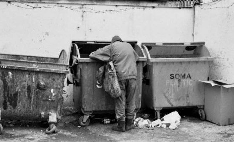 România are 1.18 milioane de persoane care sunt în pragul de extremă sărăcie