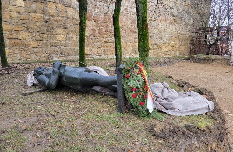 VIDEO| Cristian Terheș solicită primarului Emil Boc să își ceară scuze public pentru dărâmarea statuii lui Iuliu Maniu