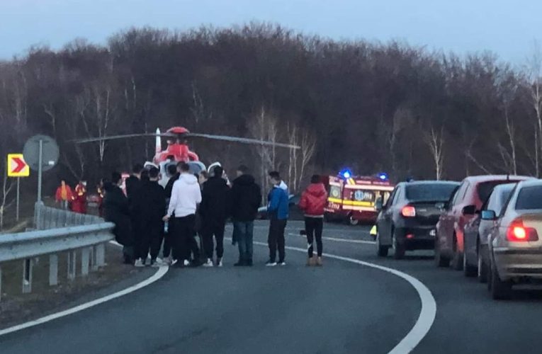 Elicopterul SMURD din Jibou a intervenit la un accident rutier grav în comuna Șinteu