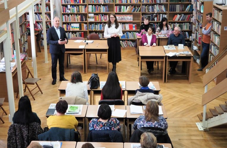 Președintele CJ Sălaj, Dinu Iancu-Sălăjanu, a premiat trei bibliotecari din județ