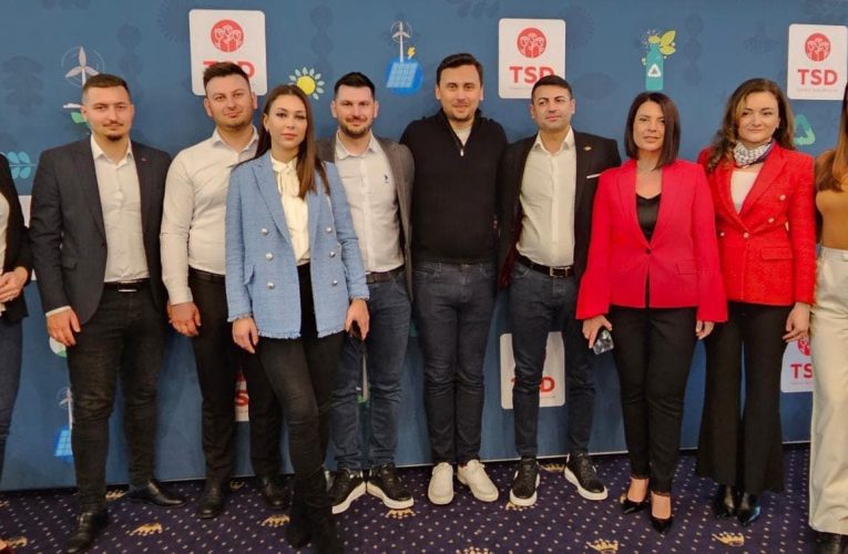 Cei mai activi tineri din TSD Sălaj au participat la Școala Politică de iarnă de la Sinaia