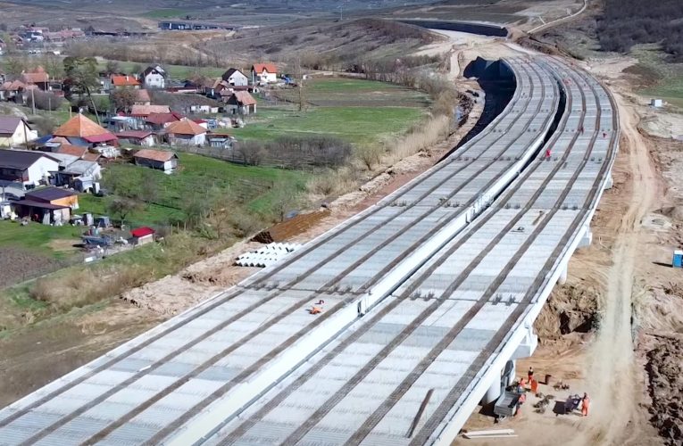 Autostrada Nădășelu-Zimbor va fi gata abia în 2025