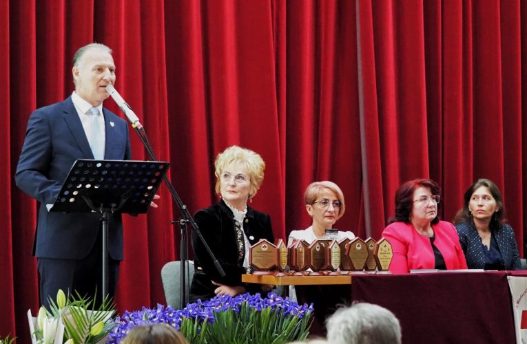 Președintele CJ Sălaj, Dinu Iancu-Sălăjanu, prezent la Gala Aniversară de Ziua Asistenților Medicali
