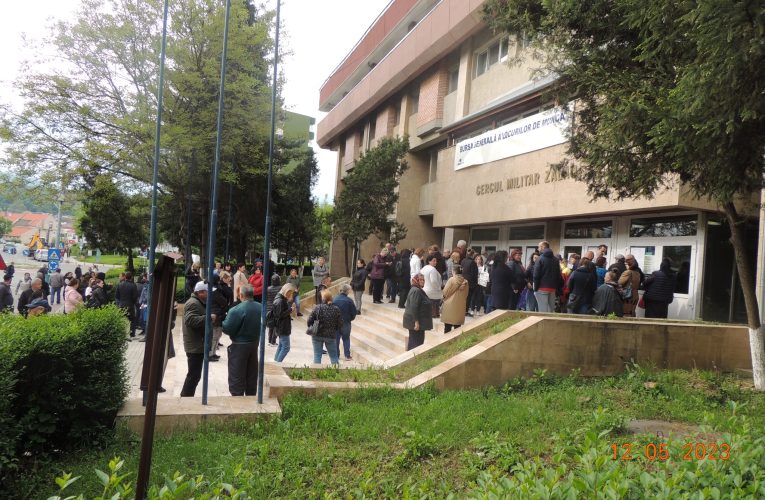 Sute de locuri de muncă puse la dispoziția sălăjenilor la evenimentul organizat de AJOFM Sălaj