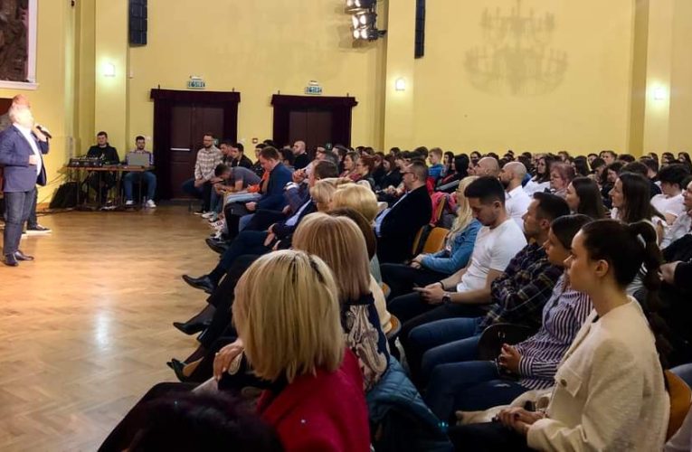 Ionel Ciunt implicat în prevenirea consumului de droguri în rândul tinerilor