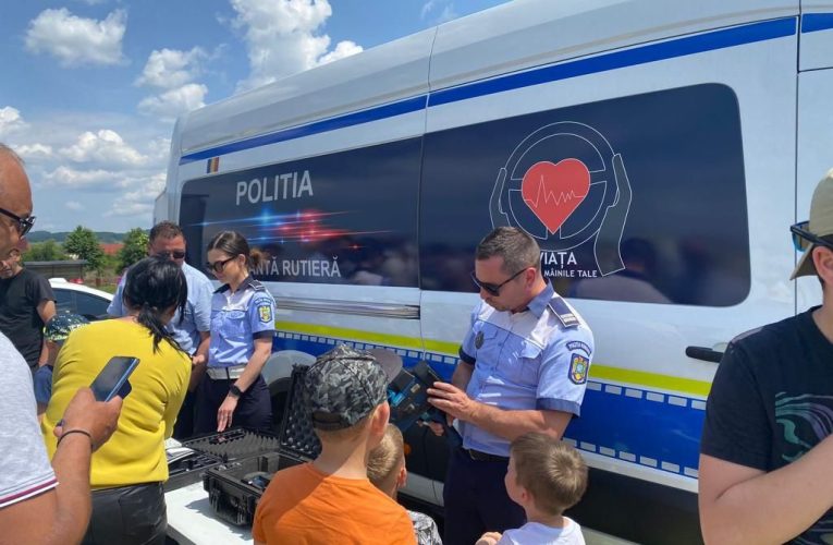 Ziua Internațională a Copilului, sărbătorită în avans la Jibou, de polițiștii sălăjeni