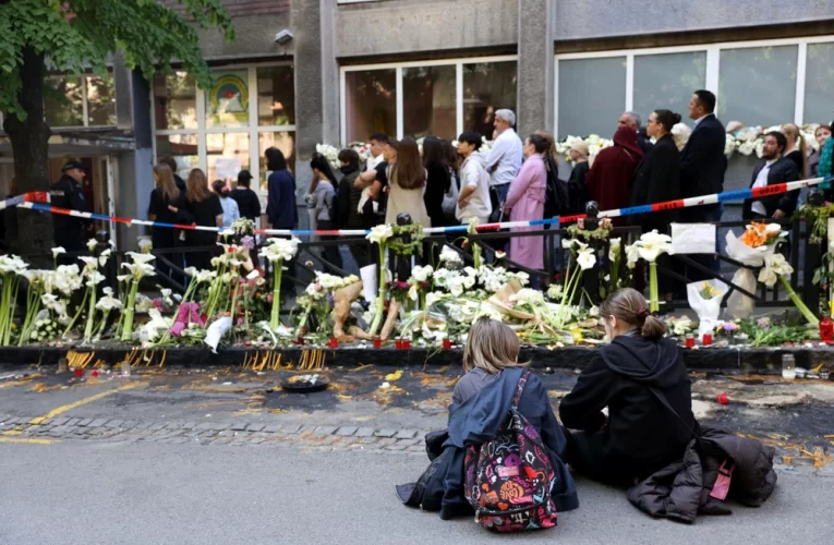 Ema – fata antrenorului Dragan, s-a pus în fața băiatului criminal care trăgea pentru a-și salva colegii