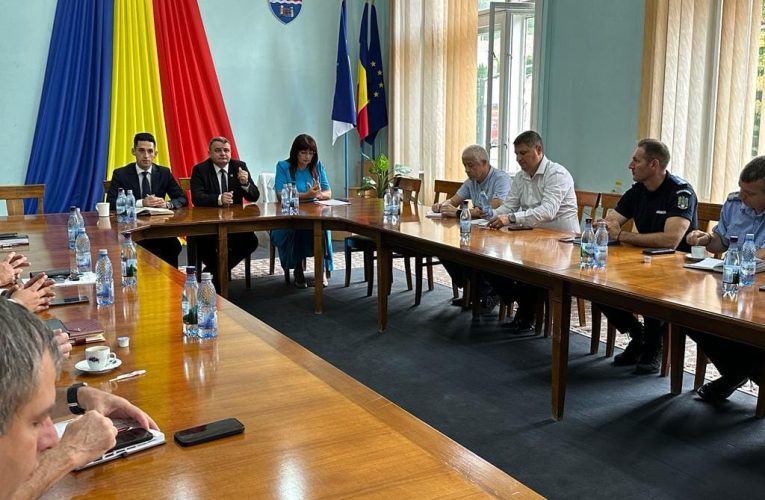 Prefectul și membrii ATOP Sălaj, în vizită de lucru la Șimleu Silvaniei