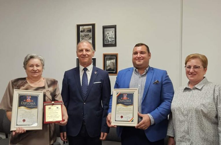 As. Med. Iuhas Erzsebet felicitată de președinte CJ Sălaj pentru 45 de ani de muncă la Spitalul Județean Zalău