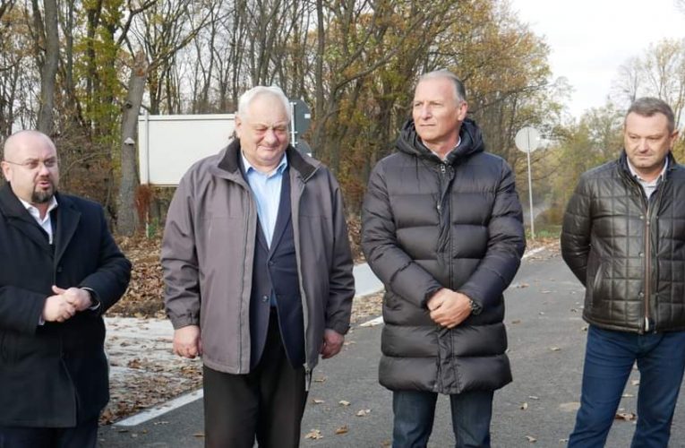 Încă un drum de pământ transformat într-o arteră rutieră modernă de CJ Sălaj