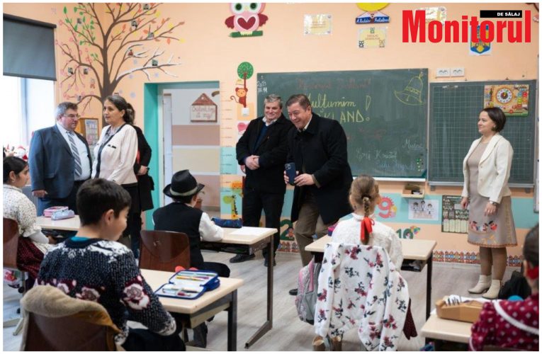 Asociatia BookLand a renovat școala primară și grădinița din Zăuan