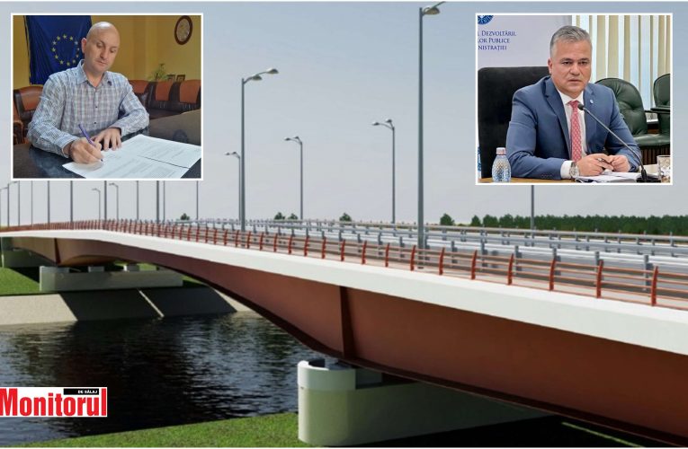 Primarul Alin Băbănaș a semnat contractul 1 milion de euro pentru construirea unui pod în Tihău