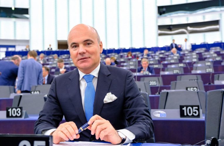 Rareș Bogdan deschide lista PNL la alegerile europarlamentare din 9 iunie