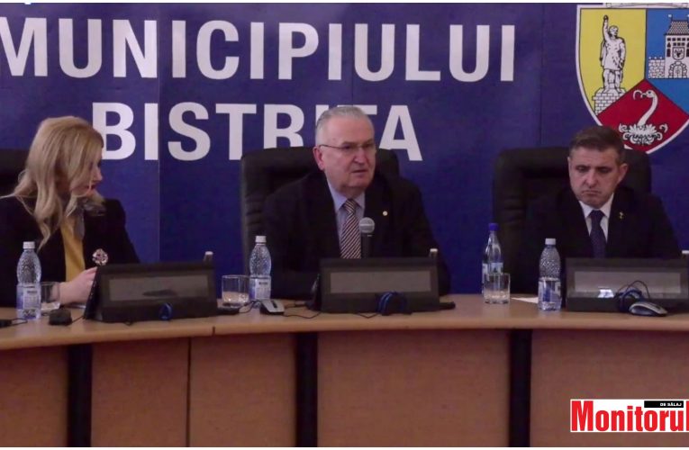 VIDEO| Sălăjeanul Vasile Pușcaș din Surduc, a susținut la Bistrița, conferința „România are viitor”