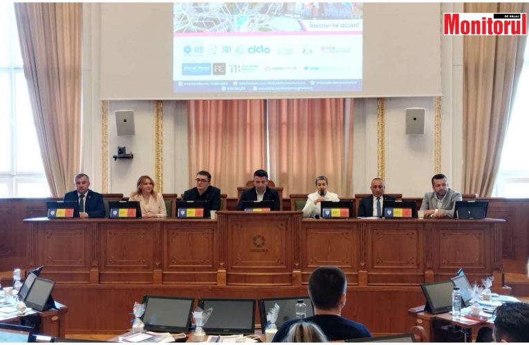 VIDEO| Primarul Roșan Ioan a reprezentat ACoR România la Forumul Comunităților Inteligente de la Oradea