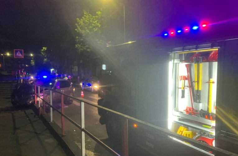 Un BMW a făcut prăpăd pe Tudor Vladimirescu din Zalău