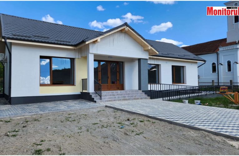 Primarul Marian Mirișan a modernizat Căminul Cultural din Hurez. Se lucrează la școală