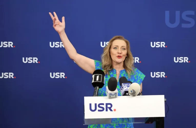 Elena Lasconi (USR) anunță moțiune de cenzură împotriva Guvernului Ciolacu