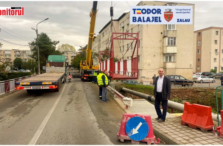 Primăria Zalău a înlocuit pasarela pietonală dinspre Sala Sporturilor spre Kaufland