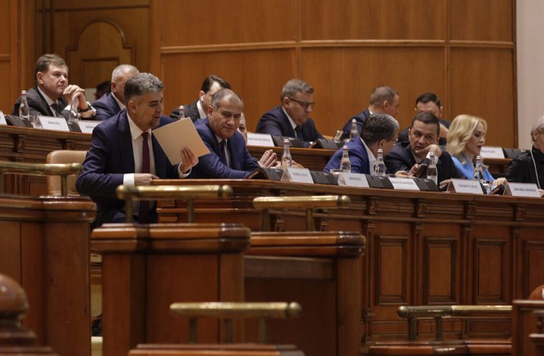 AUR şi SOS România depun moţiune de cenzură împotriva Guvernului