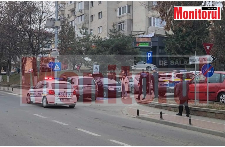 VIDEO| Accident rutier între două autoturisme în Zalău