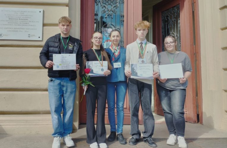 Elevi sălăjeni premiați la un concurs național de matematică