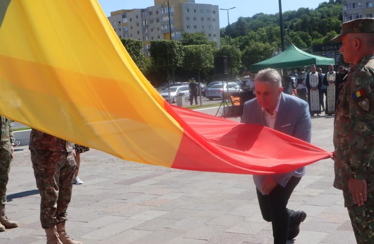 Deputatul PNL Lucian Bode, mesaj de Ziua Drapelului Național