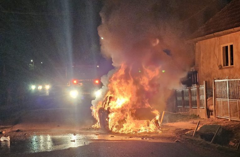 VIDEO| Incendiu la un autoturism în localitatea Noțig