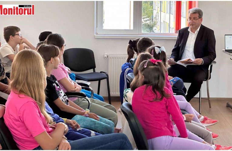 Primarul Jiboului, Dan Ghiurco, alături de copii la Școala de vară scLipici