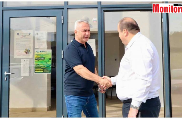 Prefectul Claudiu Bîrsan în vizită de lucru la Primăria Comunei Crișeni