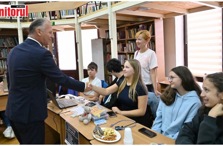 Zeci de elevi din 5 județe au participat la un concurs de programare în Sălaj