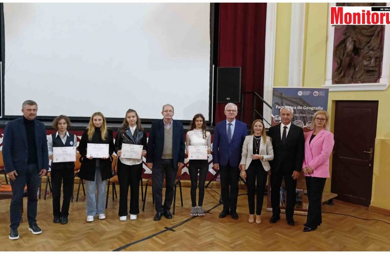 Elevi din Jibou, premiați la scenă deschisă în Zalău