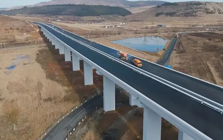 Autostrada dintre Cluj și Sălaj prinde contur: avansează lucrările pe lotul Nădășelu–Topa Mică