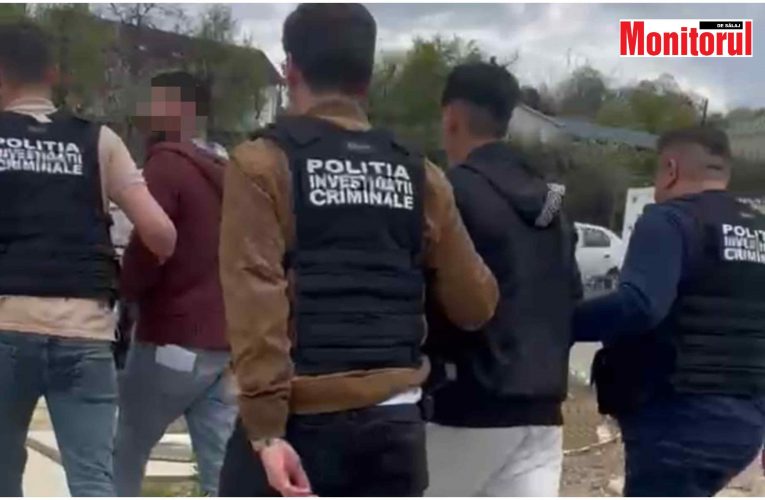 Doi tineri prinși de Poliție și reținuți după ce au spart o bază sportivă din Zalău